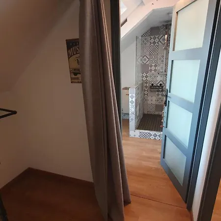 Pasteur - Tres - Climatisation, Parking *